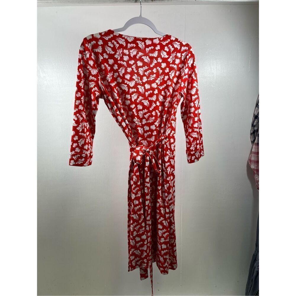 Diane Von Furstenberg Red and White Silk Blend Wrap Dress Size 6 - Picture 2 of 8